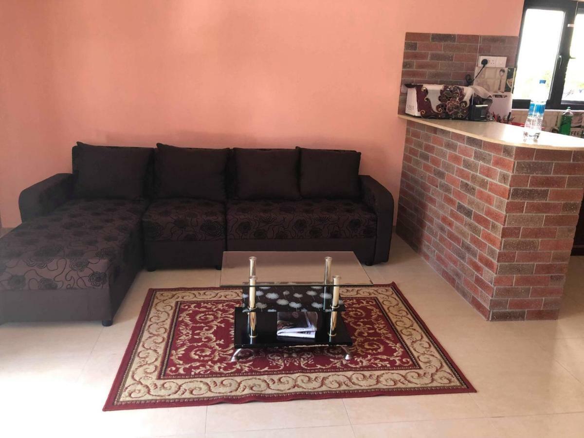 Aashsweet Villa Calodyne Esterno foto